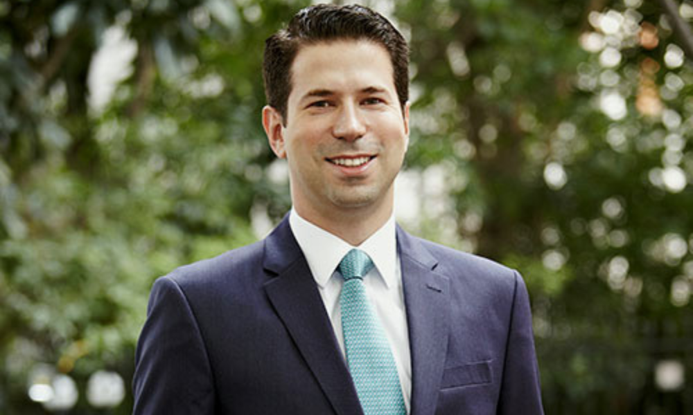 Professor da USP é preso nos EUA por disparo com rifle de pressão com chumbinho