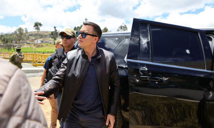 Setor indígena do Equador tentou assassinar o presidente Daniel Noboa, cujo veículo foi atacado na terça-feira (7), durante um protesto contra o governo