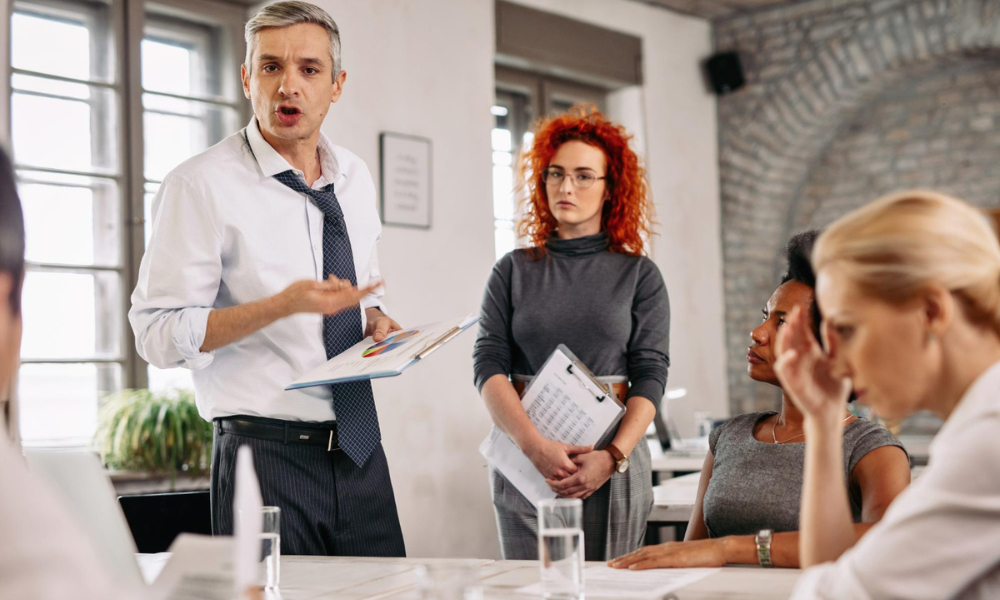 No dia Mundial da Saúde Mental, terapeuta cita 5 erros comuns de empresários que podem comprometer uma equipe
