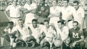 Time posado do Santos F.C., antes da partida contra o São Paulo F.C., válida pelo Torneio Rio-São Paulo