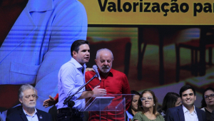 LULA NO DIA DOS PROFESSORES NO RJ