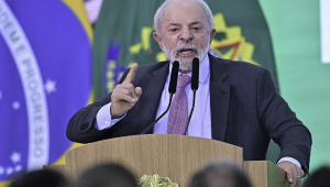 LULA LANÇA PROGRAMA REFORMA CASA BRASIL