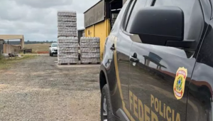 PF faz fiscalização em indústrias de bebidas em SP Foto: Divulgação/Polícia Federal