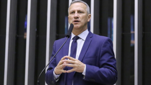 O deputado federal Sanderson, do PL, é o líder da oposição na Câmara