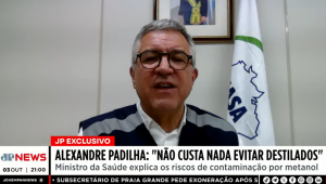 O ministro da Saúde, Alexandre Padilha, concede entrevista ao Jornal Jovem Pan
