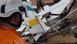 Avião de pequeno caiu em Goiânia somente com o piloto a bordo