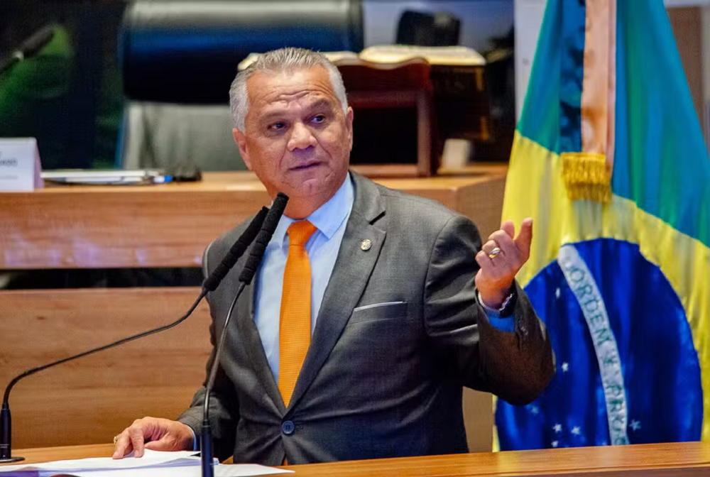 Deputado Daniel de Castro aciona PCDF contra Sinpro-DF por difamação