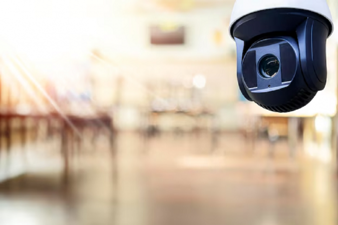 Deputado Roosevelt Vilela defende projeto que autoriza câmeras em salas de aula e diz que medida vai garantir segurança nas escolas