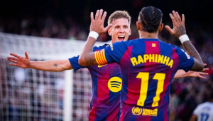 Raphinha retorna ao time titular e lidera virada do Barcelona sobre o Alavés