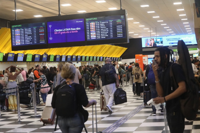 Movimento de passageiros no Aeroporto de Congonhas, na zona sul de São Paulo