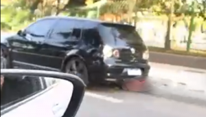 Cena de mulher sendo arrastada por carro em São Paulo é filmada de outro veículo