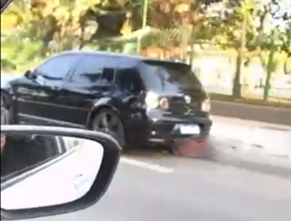 Cena de mulher sendo arrastada por carro em São Paulo é filmada de outro veículo