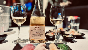 comida japonesa e vinho