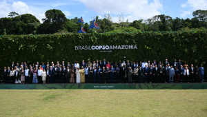 Tradicional 'foto de família' reúne chefes de Estado e representantes de países para marcar a abertura política da Cúpula de Líderes