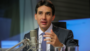 Ministro de Portos e Aerorportos, Silvio Costa Filho, participa do programa Bom Dia, Ministro