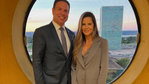 Rebeca Ramagem, esposa do deputado federal Alexandre Ramagem (PL-RJ), informa ter sido alvo de um mandado de busca e apreensão expedido pelo ministro Alexandre de Moraes