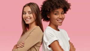 Pesquisa do IBGE, divulgada nesta sexta-feira (28), aponta que as mulheres vivem significativamente mais que os homens