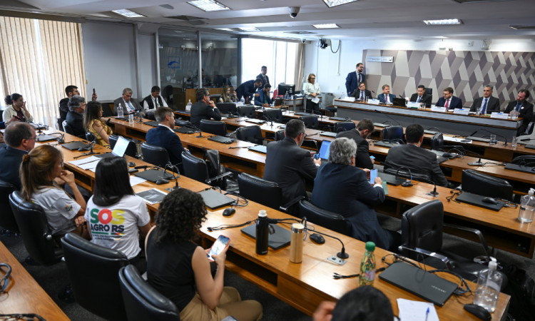 Comissões de Agricultura e Reforma Agrária (CRA), e de Direitos Humanos e Legislação Participativa (CDH) promovem audiência pública conjunta para debater as providências do Governo Federal diante da gravidade da situação de endividamento dos produtores rurais do Rio Grande do Sul