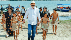 Presidente Lula afirma que estranhou os problemas de energia na Aldeia Vista Alegre e promete que ela vai chegar à comunidade