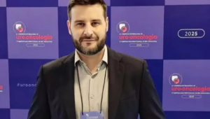 Médico urologista Cauê Brunelli Dezotti, de 38 anos, morreu em Lima, para onde viajou para acompanhar o Palmeiras, seu time do coração