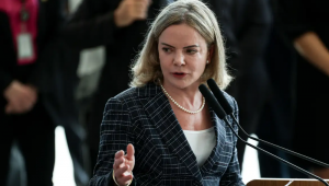 Derrite como relator do PL Antifacção contamina debate, diz Gleisi