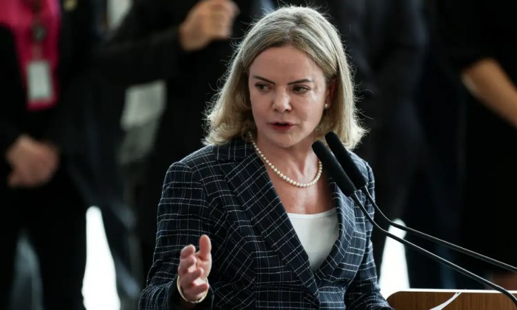 Derrite como relator do PL Antifacção contamina debate, diz Gleisi