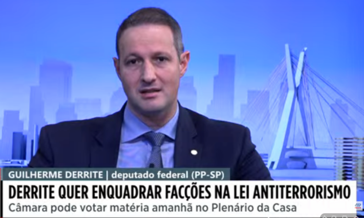 Derrite como relator do PL Antifacção contamina debate, diz Gleisi 