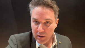 Diante do agravamento das denúncias, o deputado retomou a coleta de assinaturas para a instalação da CPMI, afirmando já contar com cerca de 100 apoios