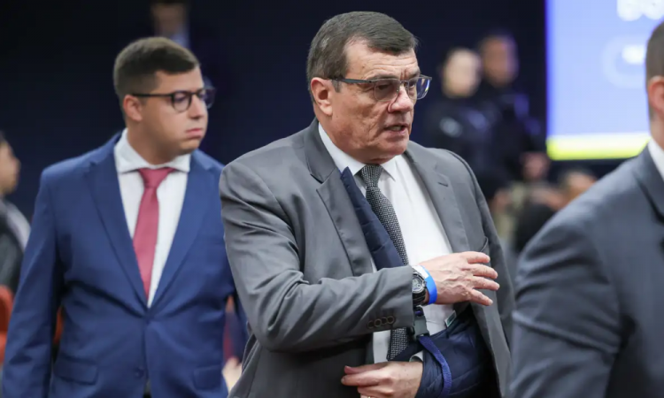 ex-ministro da Defesa Paulo Sergio Nogueira a