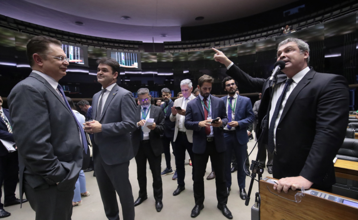 Discussão e votação de propostas legislativas. Dep. Lindbergh Farias (PT - RJ)