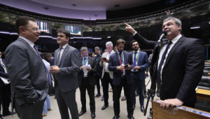 Lindbergh Farias, líder do PT na Câmara, discursa durante votação do PL Antifacção