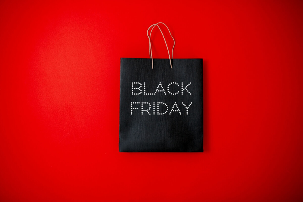 Mesmo com o entusiasmo das compras, é preciso estar atento para fazer escolhas seguras e conscientes na Black Friday 
