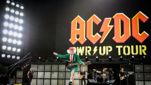Show AC/DC