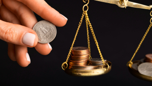 avatar Natureza morta de moedas de dólar em escala