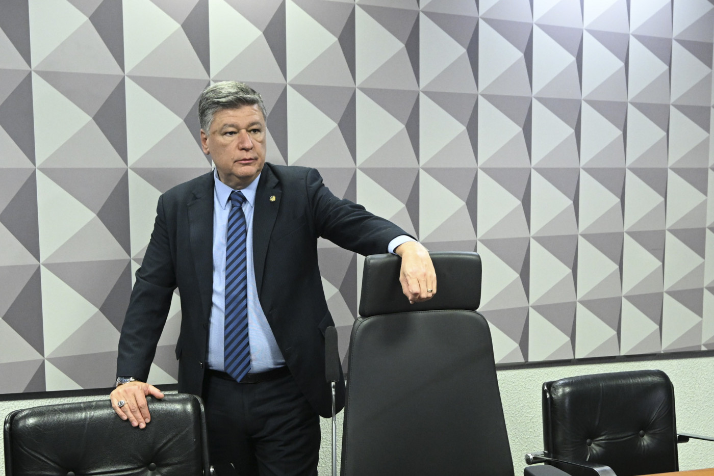 Carlos Viana, do Podemos, é o presidente da CPMI do INSS