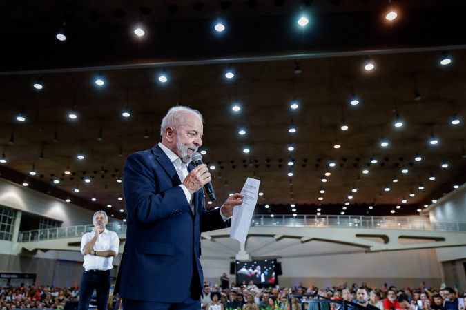 Cerimônia alusiva à entrega da Carteira Nacional Docente do Brasil (CNDB) Presidente da República, Luiz Inácio Lula da Silva, durante cerimônia alusiva à entrega da Carteira Nacional Docente do Brasil (CNDB). Centro de Eventos do Ceará – Fortaleza (CE) Foto: Ricardo Stuckert / PR