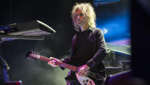 Morre, aos 65 anos, Perry Bamonte, tecladista e guitarrista do The Cure