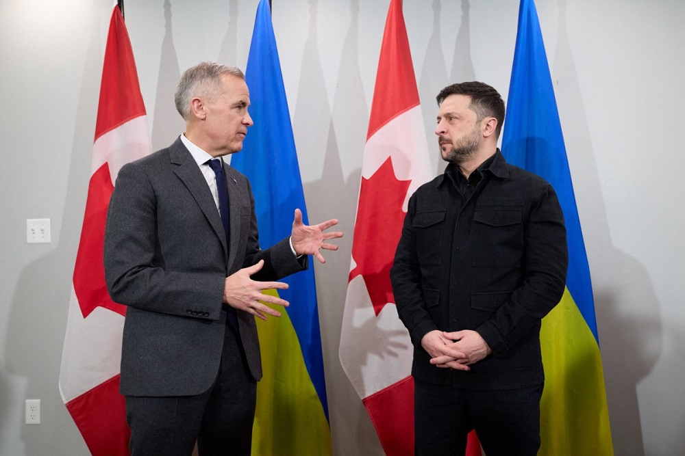 O presidente ucraniano, Volodymyr Zelensky, e o primeiro-ministro do Canadá, Mark Carney, se encontram em Halifax, na província da Nova Escócia, no Canadá