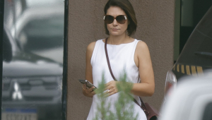A ex-primeira-dama Michelle Bolsonaro deixa a sede da Superintendência da Polícia Federal, em Brasília