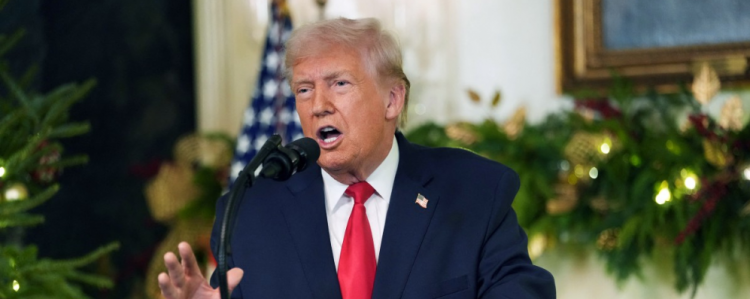 Presidente dos EUA, Donald Trump, discursa para a nação na Sala de Recepção Diplomática da Casa Branca