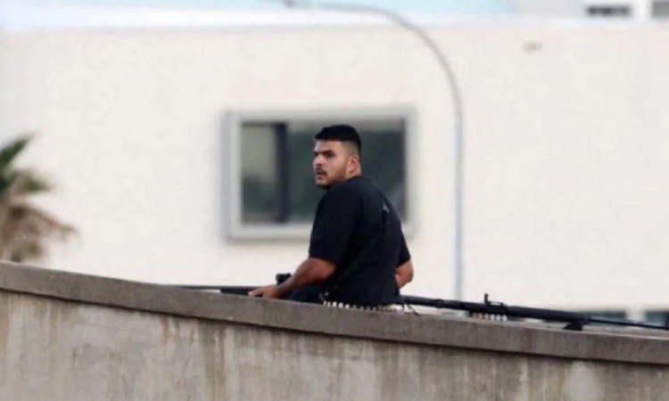 Naveed Akram, um dos responsáveis pelo massacre na praia de Bondi, em Sydney, foi indiciado por 59 crimes, incluindo 15 homicídios