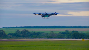 Protótipo de ‘carro voador’ da Eve realiza voo inaugural no interior de São Paulo