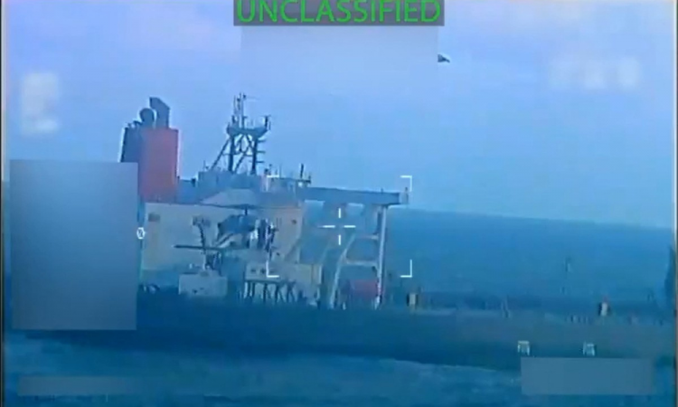 Trump anuncia apreensão de petroleiro venezuelano e Maduro denuncia ‘pirataria’