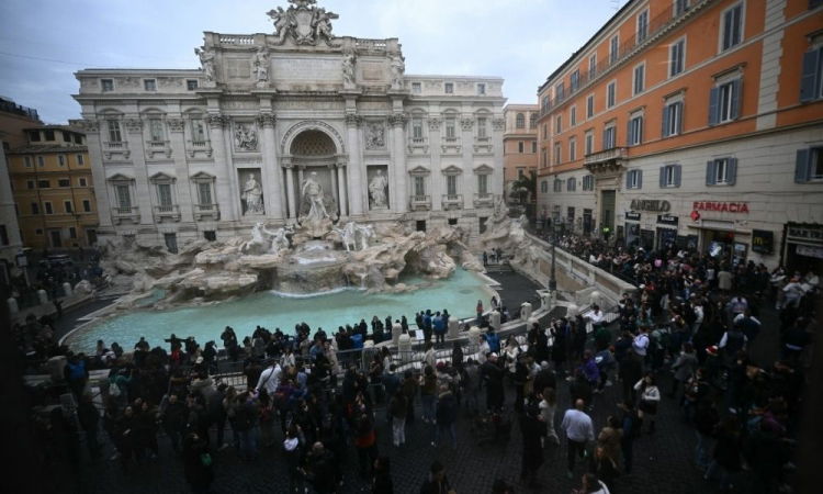 fontana di trevi