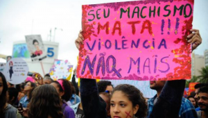 A violência doméstica e familiar e o menosprezo ou discriminação à condição de mulher estão incluídos na lei que tipifica o crime de feminicídio. Foto: Agência Brasil / Fernando Frazão