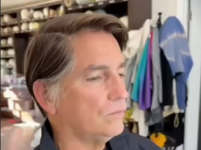 Saem primeiras imagens de Jim Caviezel como Jair Bolsonaro
