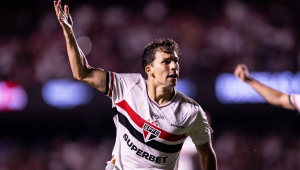 Gonzalo Tapia comemora gol pelo São Paulo