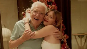 Aos 24 anos, Bruna Furlan, neta de Carlos Alberto de Nóbrega, é diagnosticada com câncer de mama