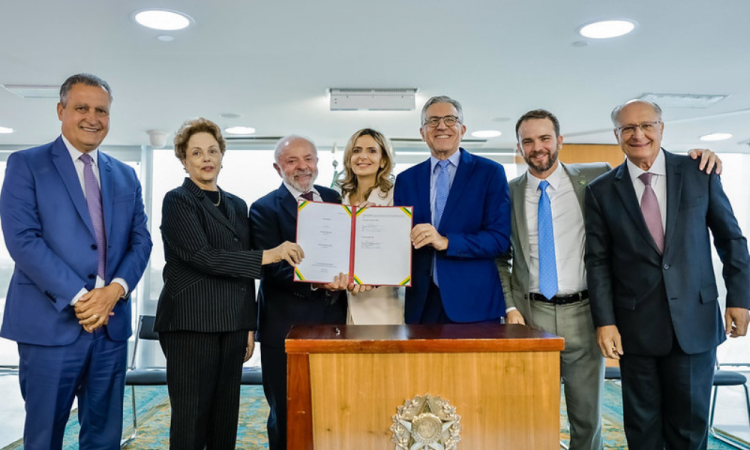 Presidente Lula durante cerimônia de anúncio da Rede Nacional de Hospitais e Serviços Inteligentes do SUS