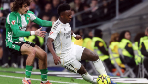 Vinicius Júnior, durante a partida do Campeonato Espanhol entre Real Madrid e Real Betis, no Estádio Santiago Bernabéu